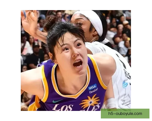 中国女篮世预赛首战胜马里李月汝砍21+11 中国女篮世预赛首战胜马里李月汝砍21+11